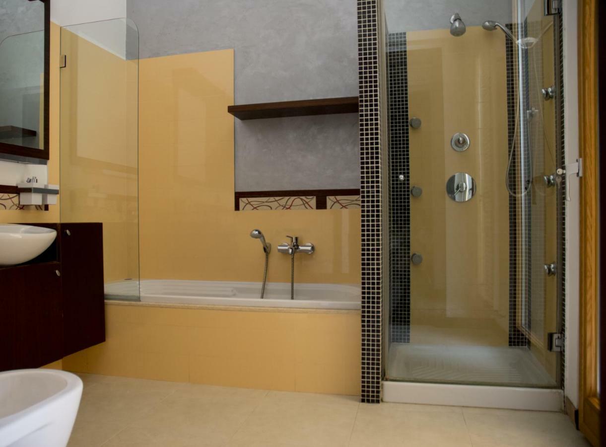 Casa Domi Bed & Breakfast Конверсано Екстериор снимка